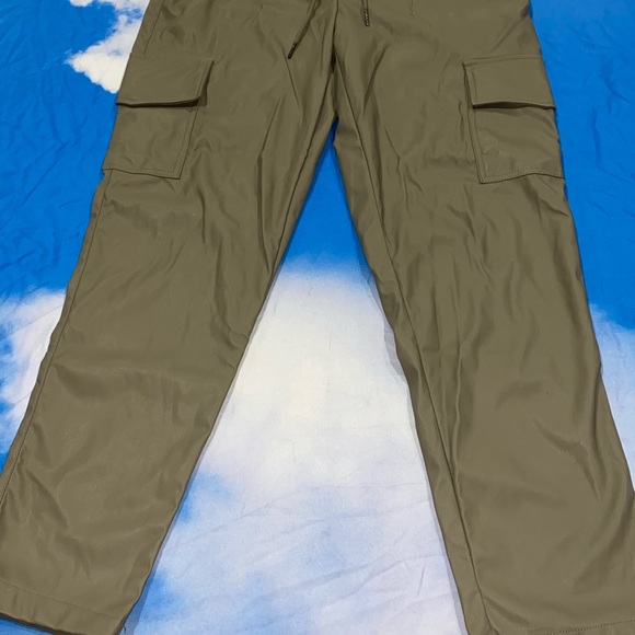 Leather cargos - Picture 2 of 3